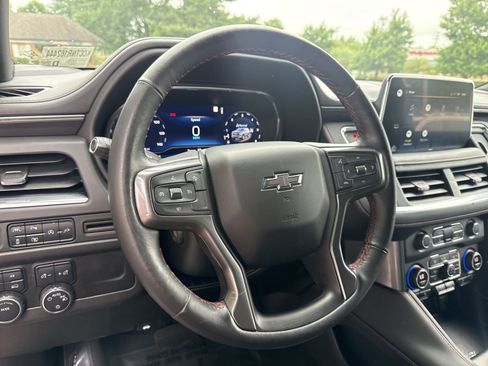 Used 2022 Chevrolet Tahoe RST w/ Luxury Package AWD/4WD image 15
