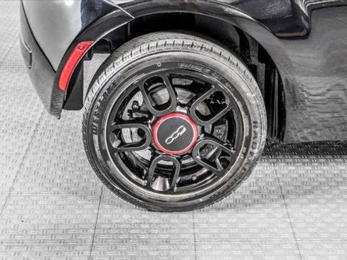 Used 2015 FIAT 500 Pop FWD image 27