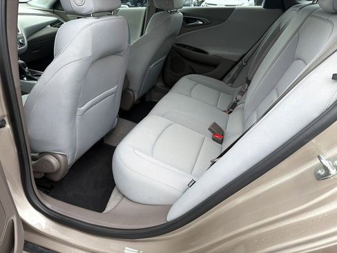 Used 2022 Chevrolet Malibu LS FWD image 20