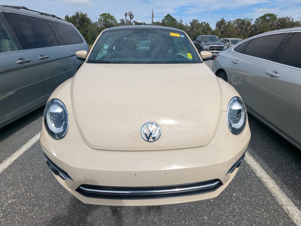 Used 2019 Volkswagen Beetle 2.0T Final Edition SEL FWD image 2