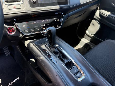 Used 2022 Honda HR-V EX image 13