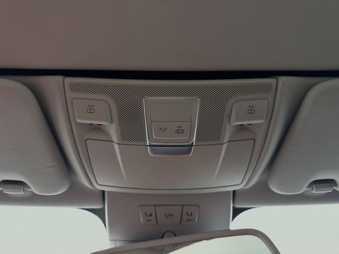 Used 2016 Mercedes-Benz SL 400 image 59