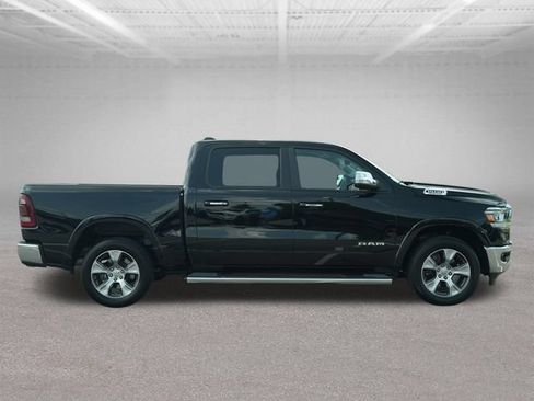 Used 2022 RAM 1500 Laramie AWD/4WD image 10