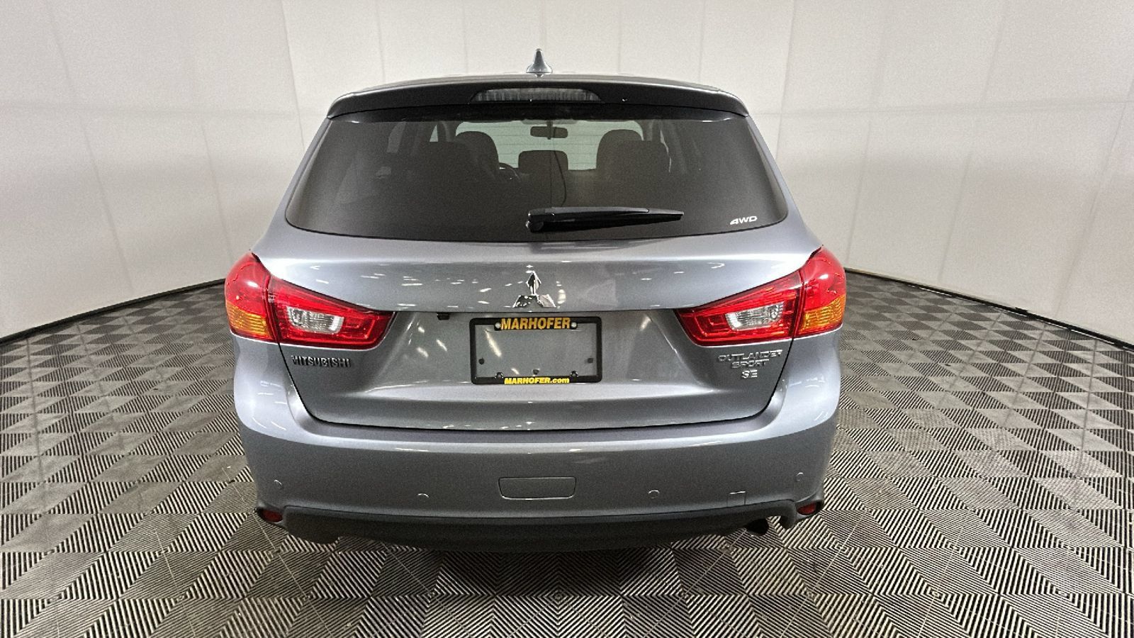 Used 2017 Mitsubishi Outlander Sport SE AWD/4WD image 3