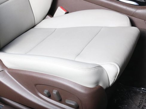 Used 2014 Cadillac ATS Luxury w/ Driver Awareness Package image 33