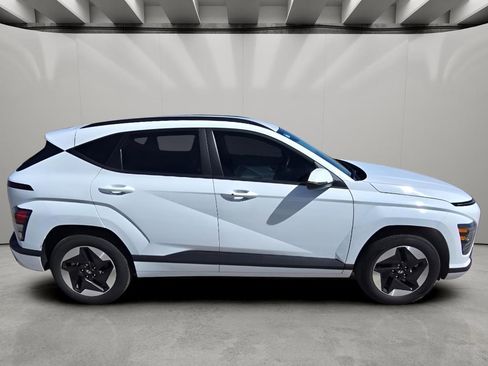 Used 2024 Hyundai Kona SEL image 6