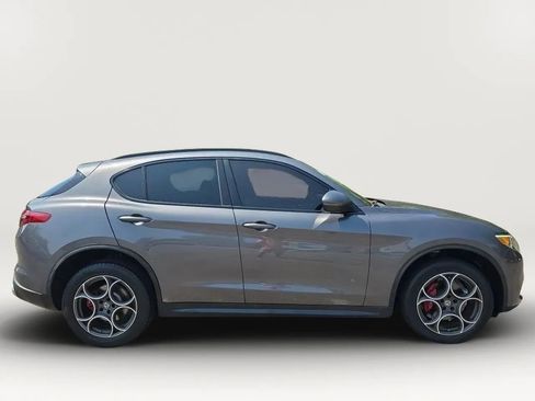 Used 2019 Alfa Romeo Stelvio Sport w/ Quick Order Package 22K Sport RWD image 9