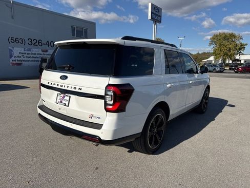 Used 2024 Ford Expedition Limited image 5