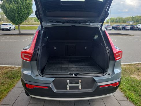 Used 2022 Volvo XC40 T5 Inscription w/ Climate Package AWD/4WD image 16