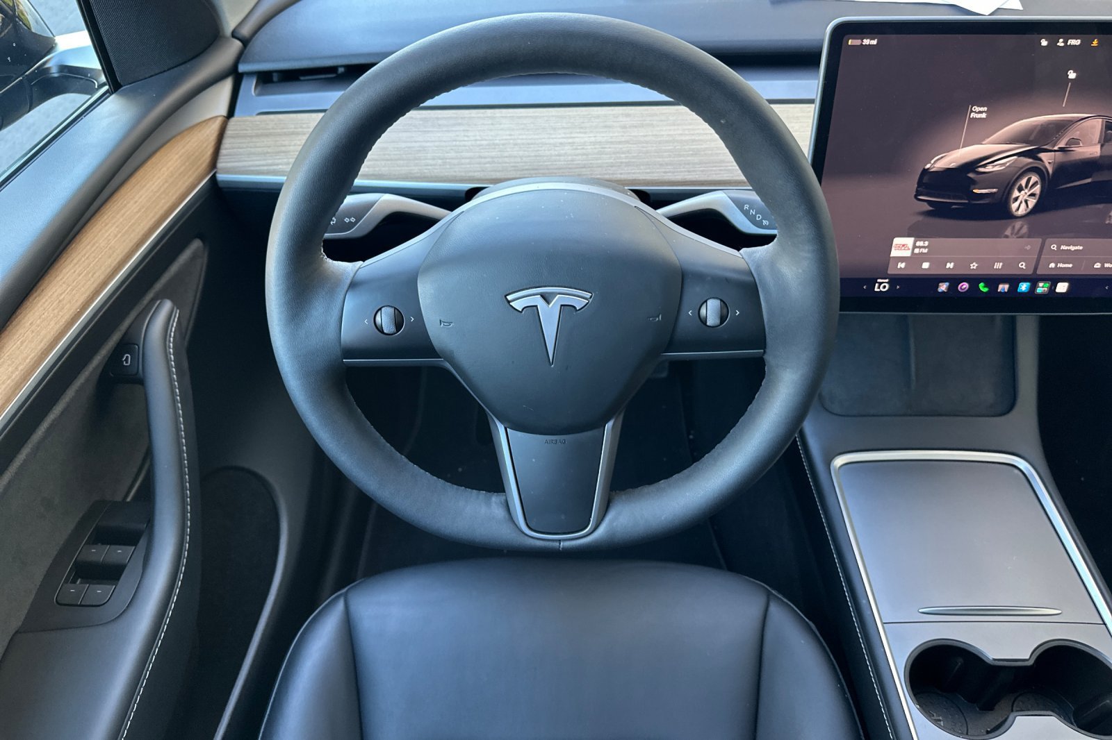 Used 2024 Tesla Model Y Long Range AWD/4WD image 14