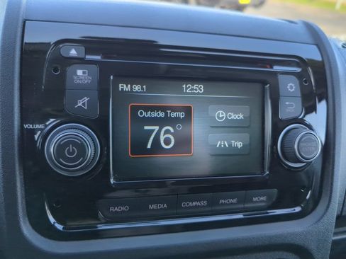 Used 2017 RAM ProMaster 2500 w/ Interior Convenience Group FWD image 17