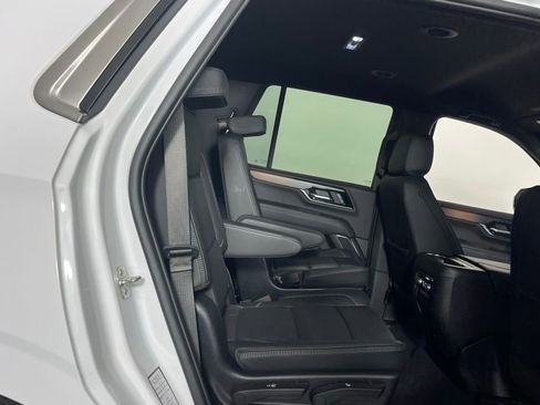 Used 2025 GMC Yukon Denali image 31