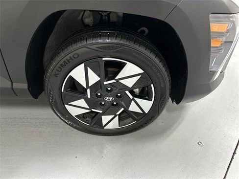 Used 2024 Hyundai Kona SEL image 19