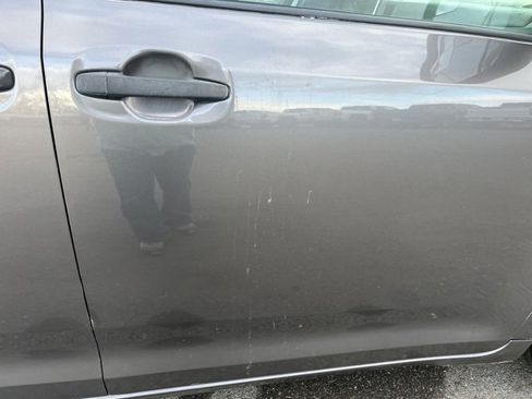 Used 2015 Toyota Sienna L image 20