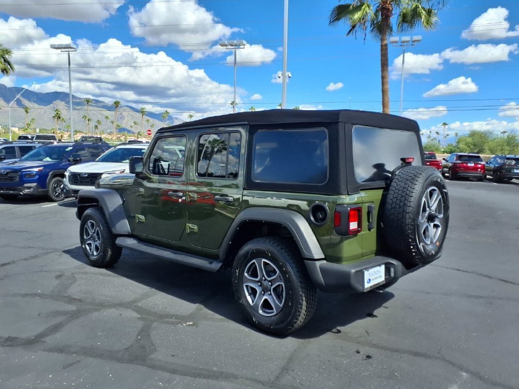 Used 2022 Jeep Wrangler Unlimited Sport AWD/4WD image 11