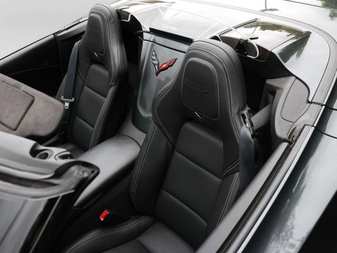 Used 2019 Chevrolet Corvette ZR1 RWD image 17