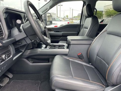 New 2025 Ford F250 Lariat image 16