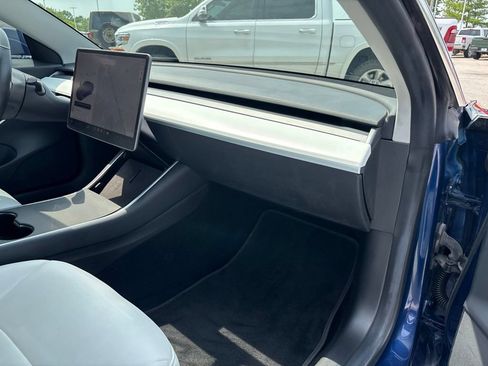 Used 2019 Tesla Model 3 AWD/4WD image 26