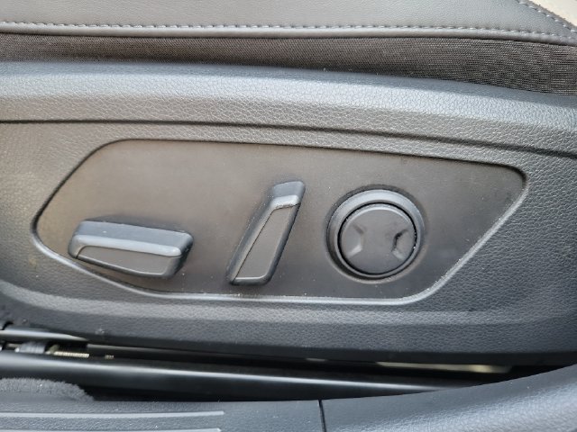 Used 2025 Kia K5 GT-Line w/ GT-Line Premium Package AWD/4WD image 23