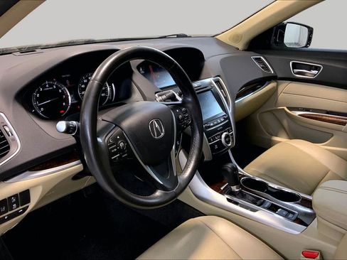 Used 2018 Acura TLX w/ Technology Package FWD image 17