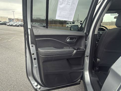 Used 2019 Honda Ridgeline Sport image 24