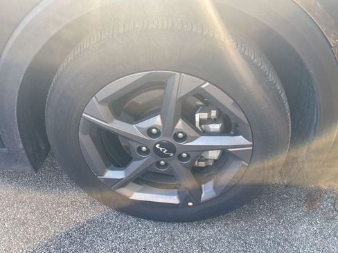 Used 2025 Kia K4 LXS image 7