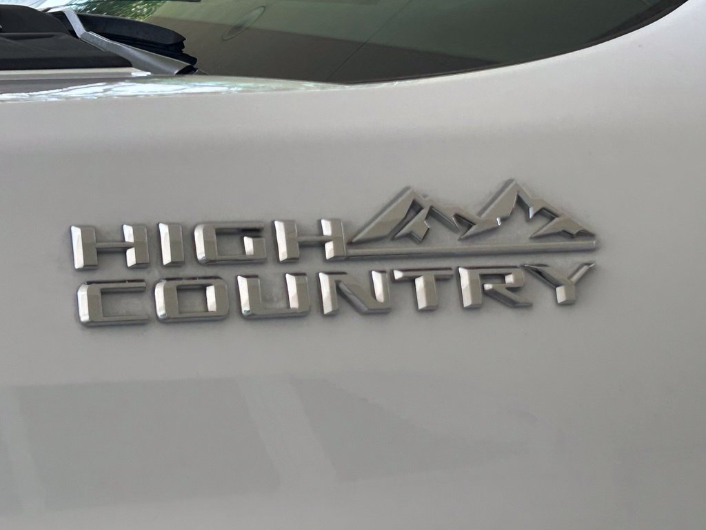 Used 2021 Chevrolet Silverado 2500 High Country w/ Z71 Off-Road Package AWD/4WD image 18