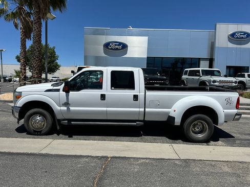 Used 2016 Ford F350 XLT AWD/4WD image 3