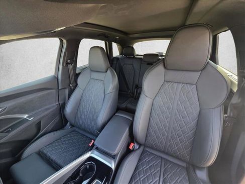 Certified 2025 Audi SQ5 Premium Plus w/ Premium Plus Package image 10