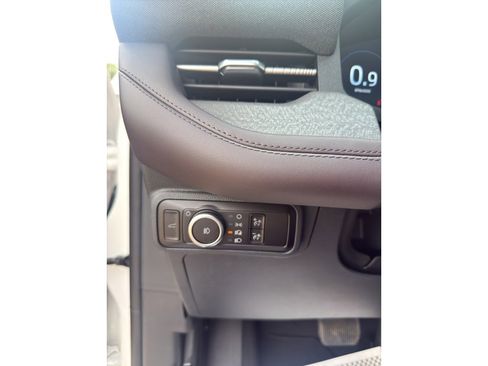 New 2026 Ford Explorer Platinum image 32