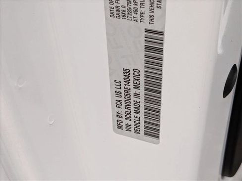 Used 2024 RAM ProMaster 2500 w/ Convenience Group image 21