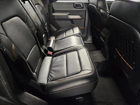 Used 2022 Ford Bronco Badlands image 18
