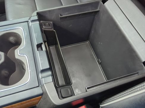 Used 2018 Chevrolet Silverado 2500 High Country w/ Duramax Plus Package image 29