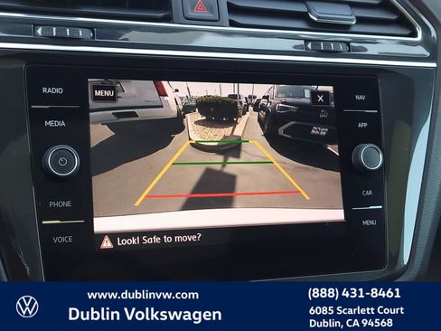 Used 2019 Volkswagen Tiguan SEL w/ 3rd Row Seat Package image 16