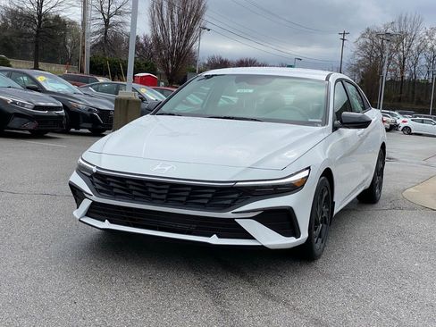 New 2026 Hyundai Elantra Sport FWD image 3