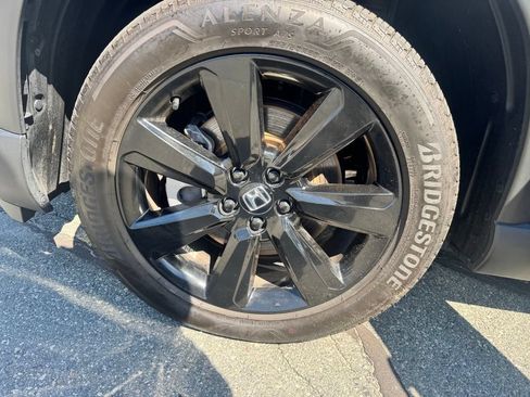 Used 2025 Honda Pilot Black Edition image 35