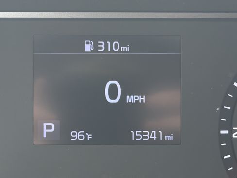 Used 2022 Kia Soul LX w/ Technology Package FWD image 2