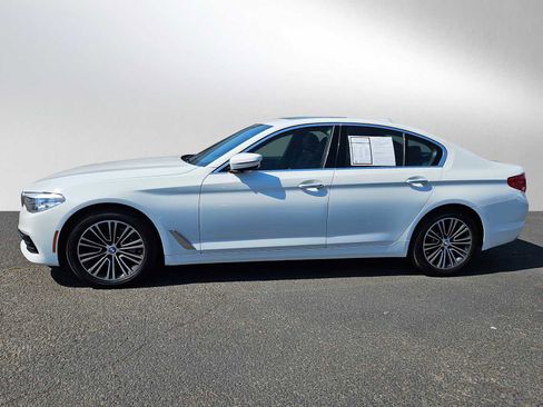 Used 2018 BMW 530i xDrive image 2