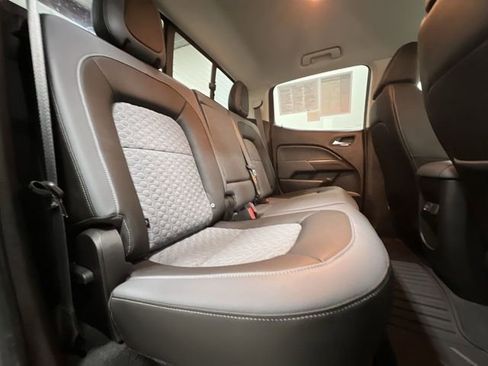 Certified 2021 Chevrolet Colorado Z71 w/ Z71 Midnight Edition image 24