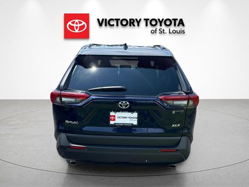 Used 2025 Toyota RAV4 XLE FWD image 4