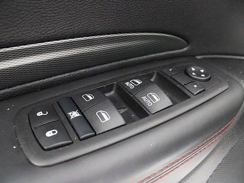 Used 2024 Dodge Durango GT image 17