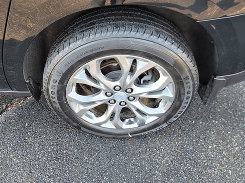 Used 2019 Buick Enclave Avenir w/ Avenir Technology Package image 8