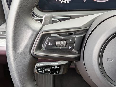 Certified 2025 Porsche Cayenne S AWD/4WD image 20