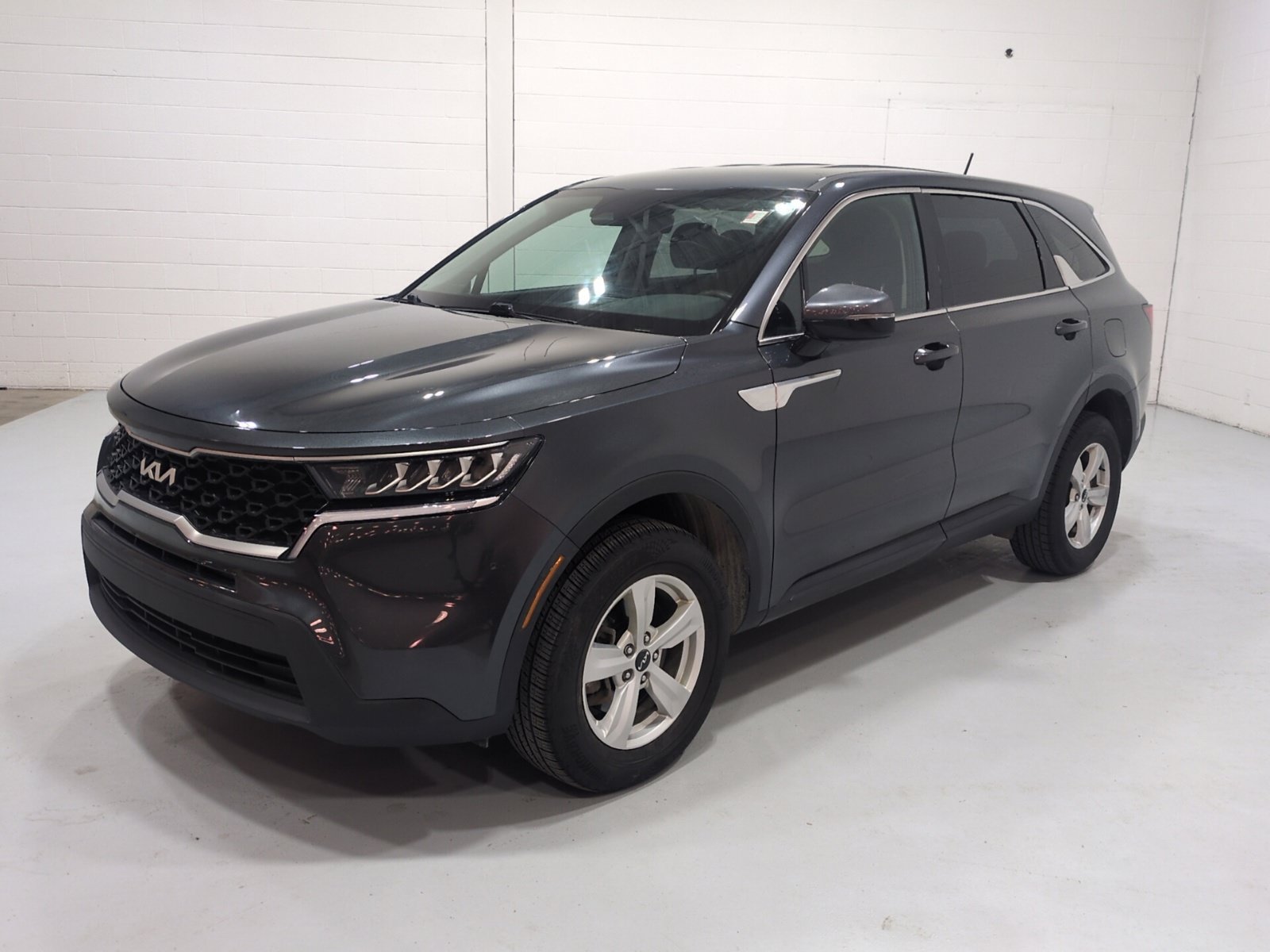 Used 2022 Kia Sorento LX AWD/4WD image 10