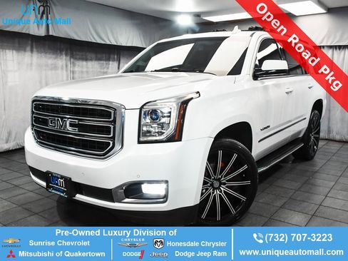 Used 2017 GMC Yukon SLT w/ Open Road Package image 1
