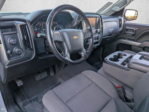 Used 2019 Chevrolet Silverado 1500 LT AWD/4WD image 12