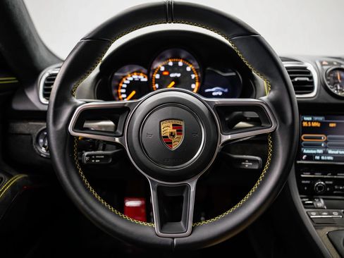 Used 2016 Porsche Cayman GT4 RWD image 10