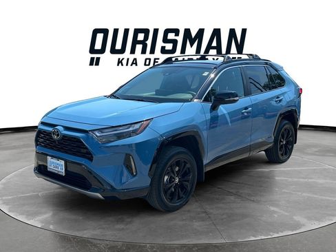 Used 2025 Toyota RAV4 XSE w/ Advanced Technology Package AWD/4WD image 3