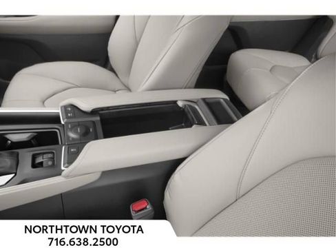 New 2026 Toyota Grand Highlander XLE FWD image 14