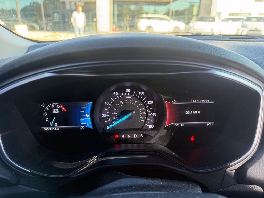 Used 2019 Ford Fusion SE w/ Equipment Group 151A FWD image 18